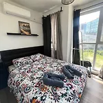 Cosy Studio Next To The Mall