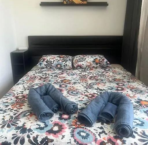 Cosy Studio Next To The Mall